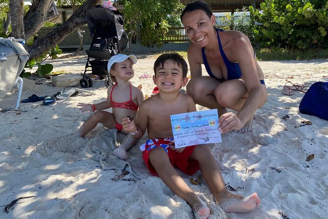 3-Hours Eye-Opening Stingray City Antigua - Transfer R/T included - Guides Greta and Valentina