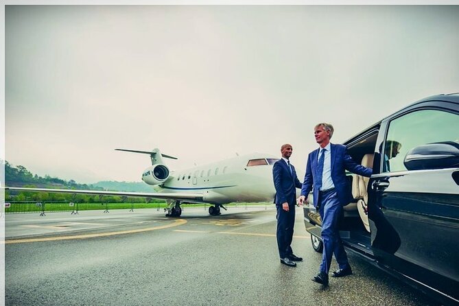 Antigua Airport Private Roundtrip Transfer to and from Royalton Antigua Resort - Key points at a glance