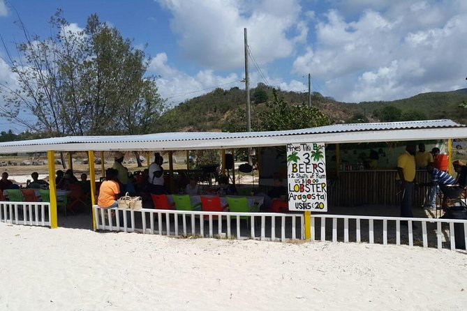 Classic Beach Break - A small bar with unusually low drink prices