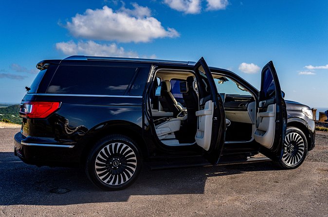 Luxury Airport transfer from or to Antigua Airport - The little touches that shape the ride
