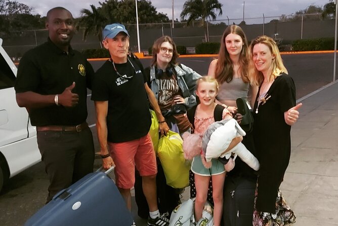 Private Airport Transfers to Antigua and Barbuda - A private experience with little group friction