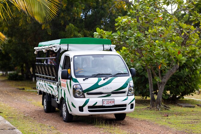 SoCoHo Jeep Safari - Historical Sites - Lunch - Beach - Long Bay Beach is your hour to slow down