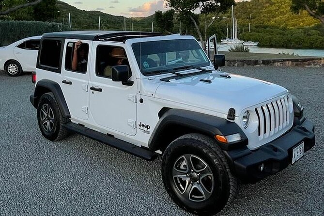 SoCoHo Luxe Private Jeep Wrangler Tour - Riding in the air-conditioned Jeep Wrangler