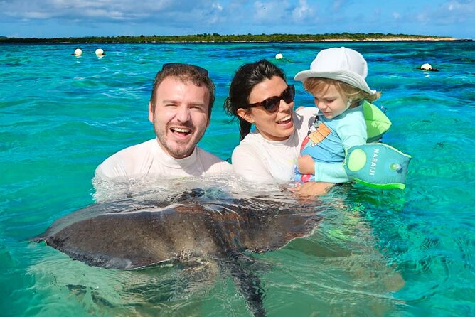 Stingray City experience, Devils Bridge and Long Bay Beach - Devil’s Bridge: a quick stop with real force